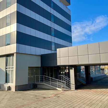 Hotel Monogram Park Рума Экстерьер фото