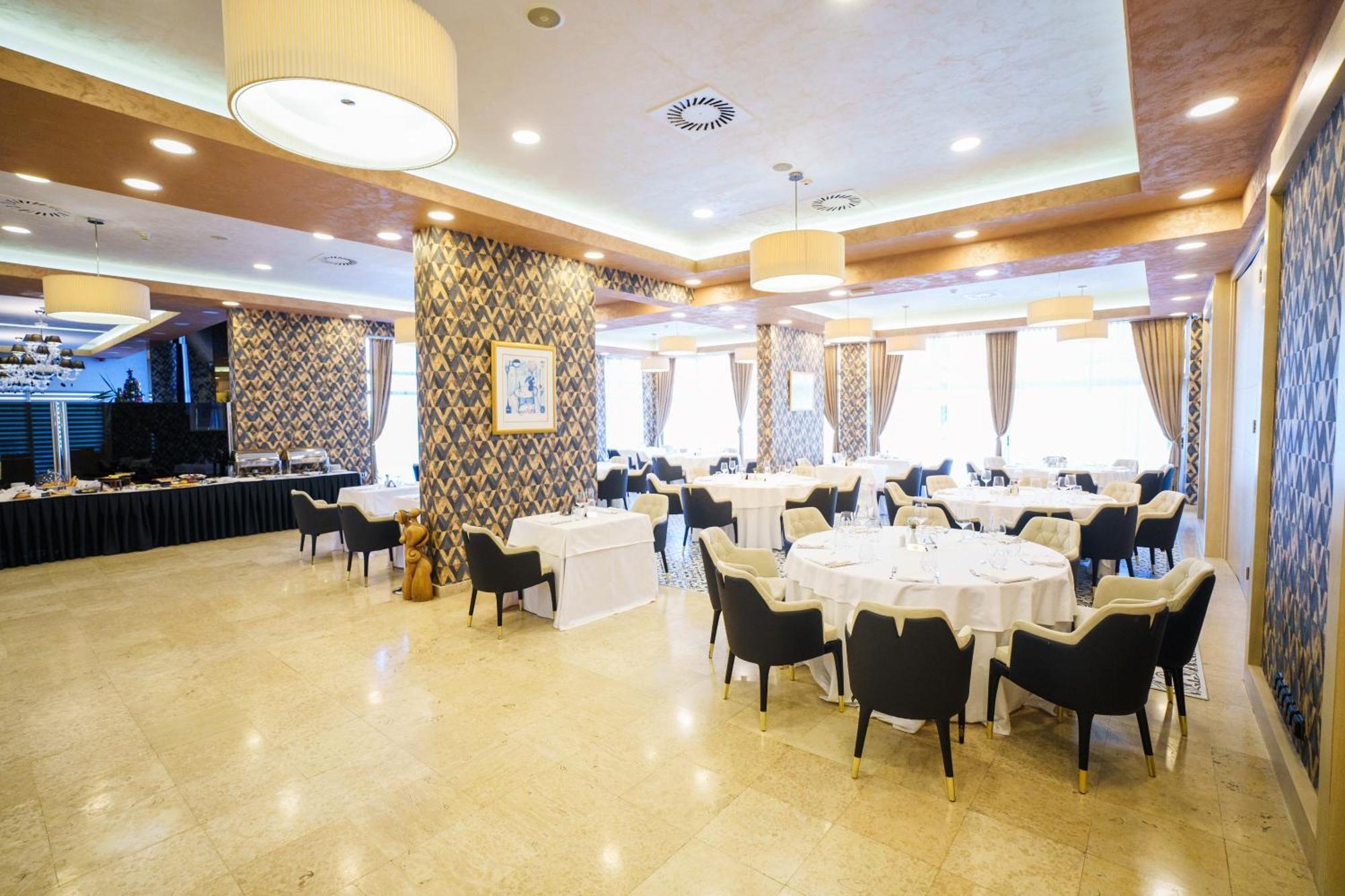 Hotel Monogram Park Рума Экстерьер фото