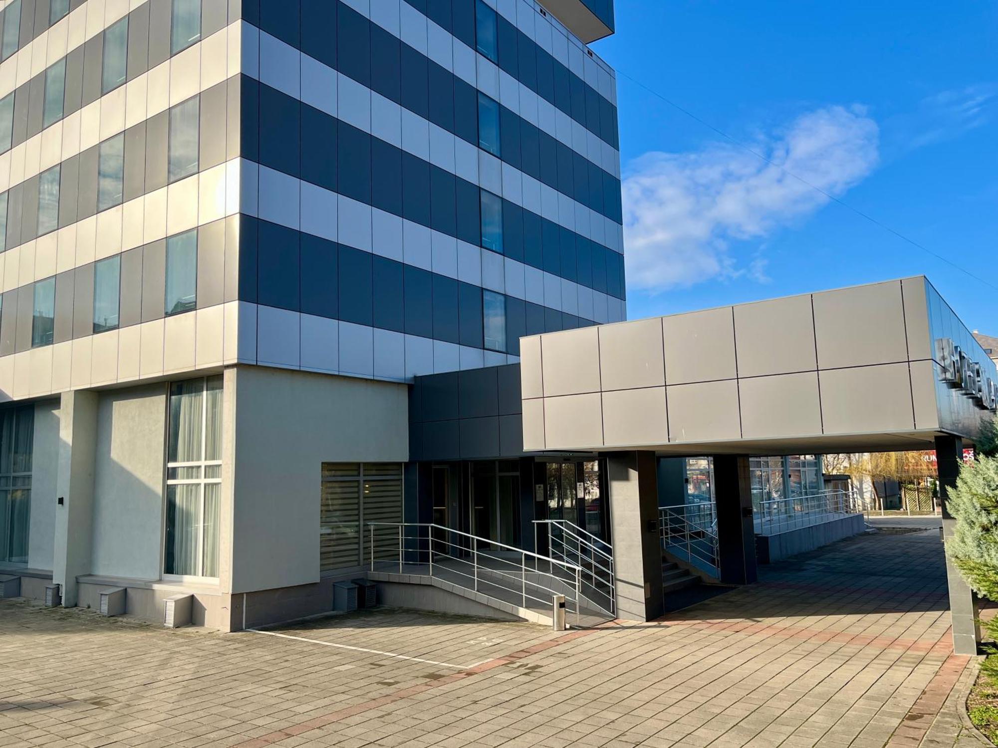 Hotel Monogram Park Рума Экстерьер фото